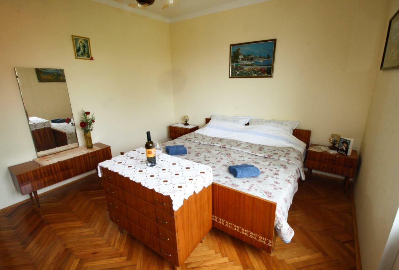Apartment Persich Pula Extérieur photo